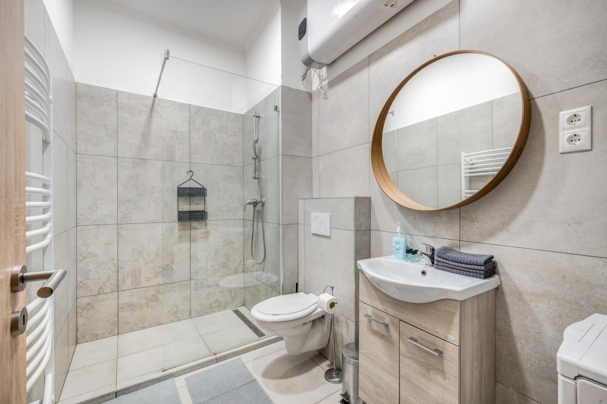 Akácfa 13 Center Budapest 2 Bedroom Apartment Esterno foto